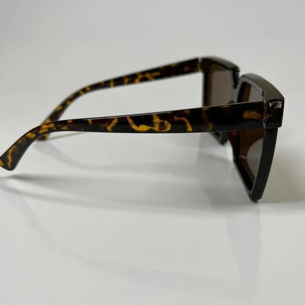 Sunglasses Brown turtle shell chic square colored stylish boho baddie normcore